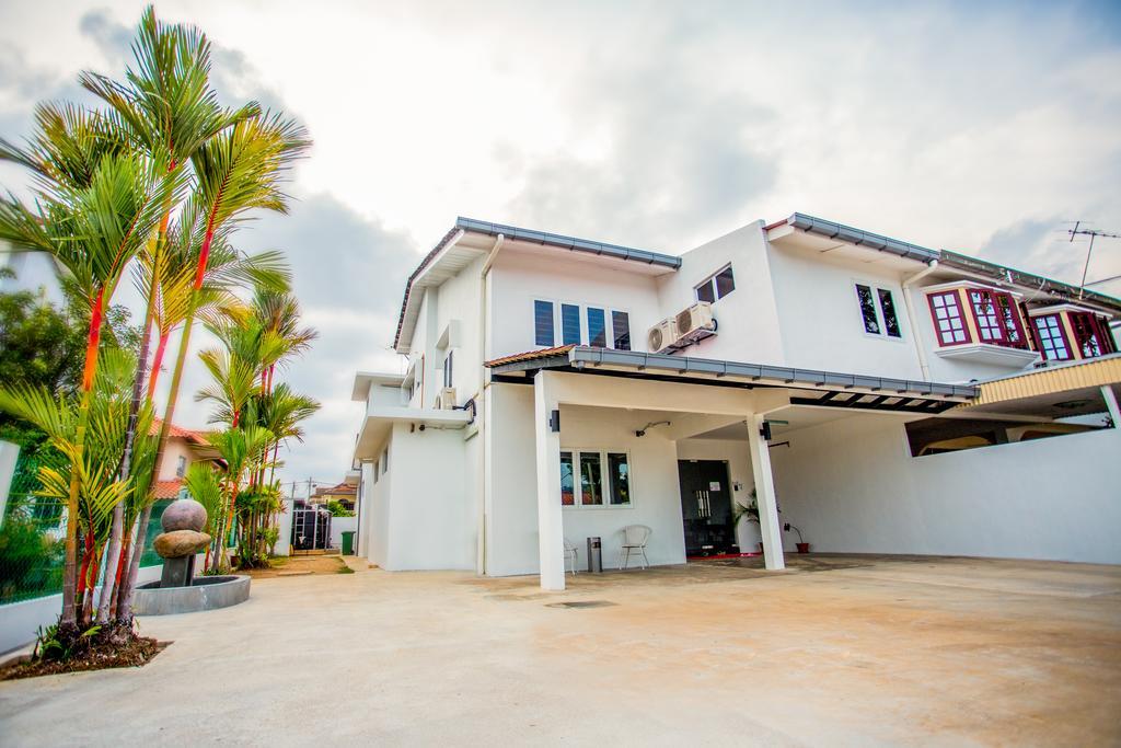 Kb50 Guesthouse Kuantan Exterior photo