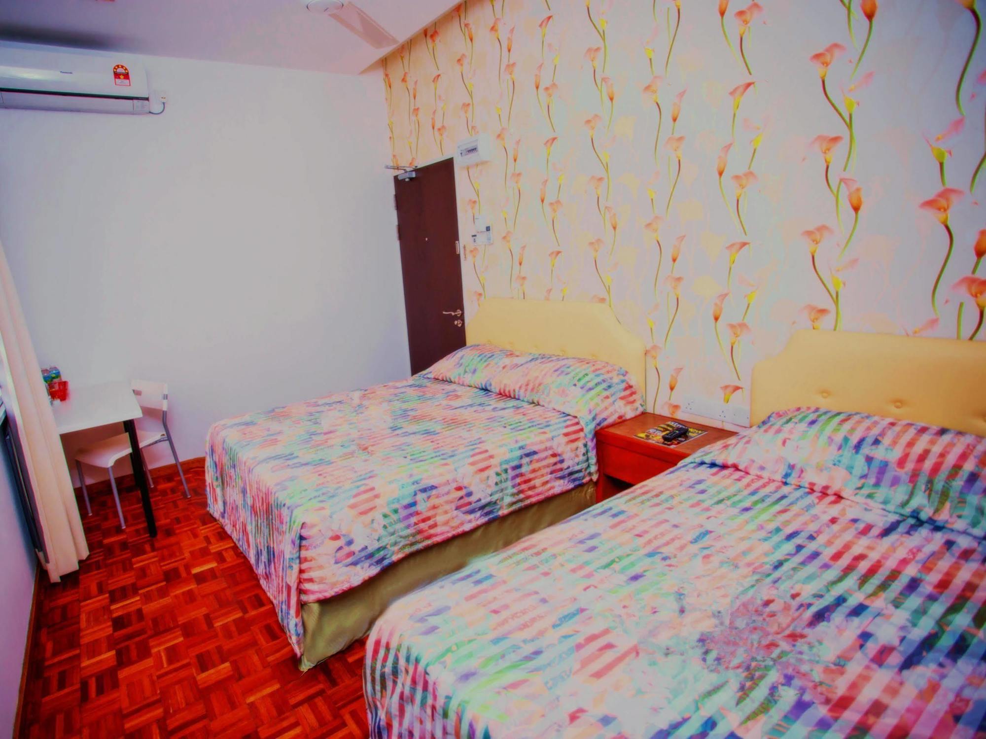 Kb50 Guesthouse Kuantan Exterior photo