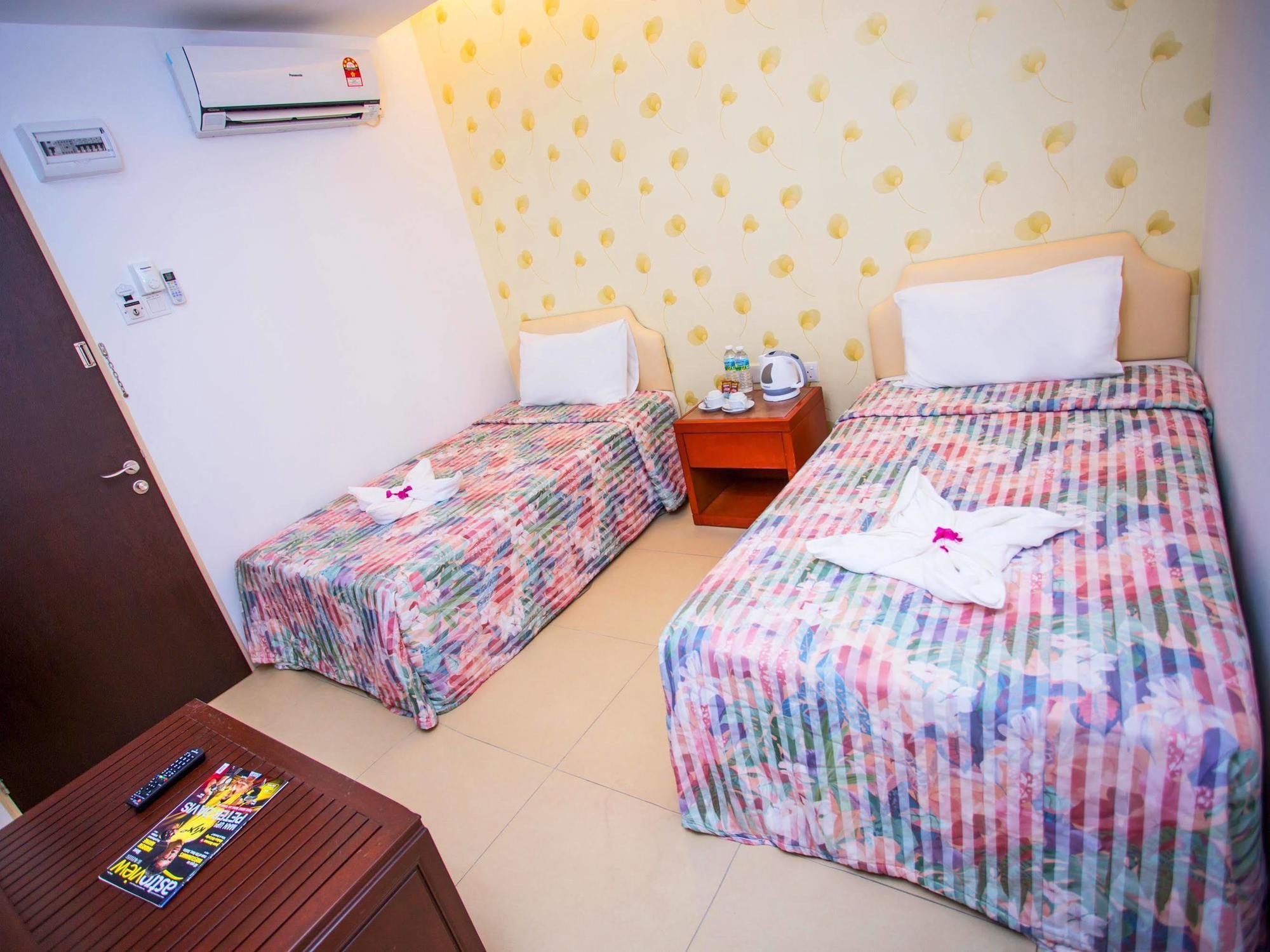 Kb50 Guesthouse Kuantan Exterior photo